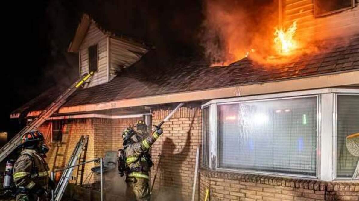 Two firefighters were hospitalized with burn injuries Monday, Aug. 24, after battling a blaze in south Fort Worth. Three people were displaced by the fire, officials say. Two firefighters were hospitalized with burn injuries Monday, Aug. 24, after battling a blaze in south Fort Worth. Three people were displaced by the fire, officials say.